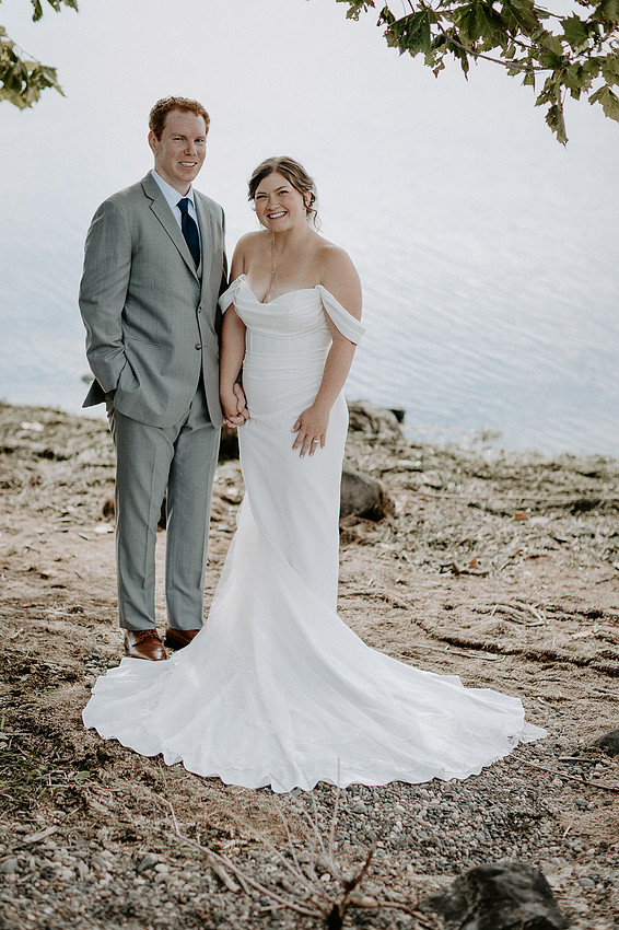 Hayden & Moira Wedding - Pasco, Washington | Columbia River | Wedding Photographer